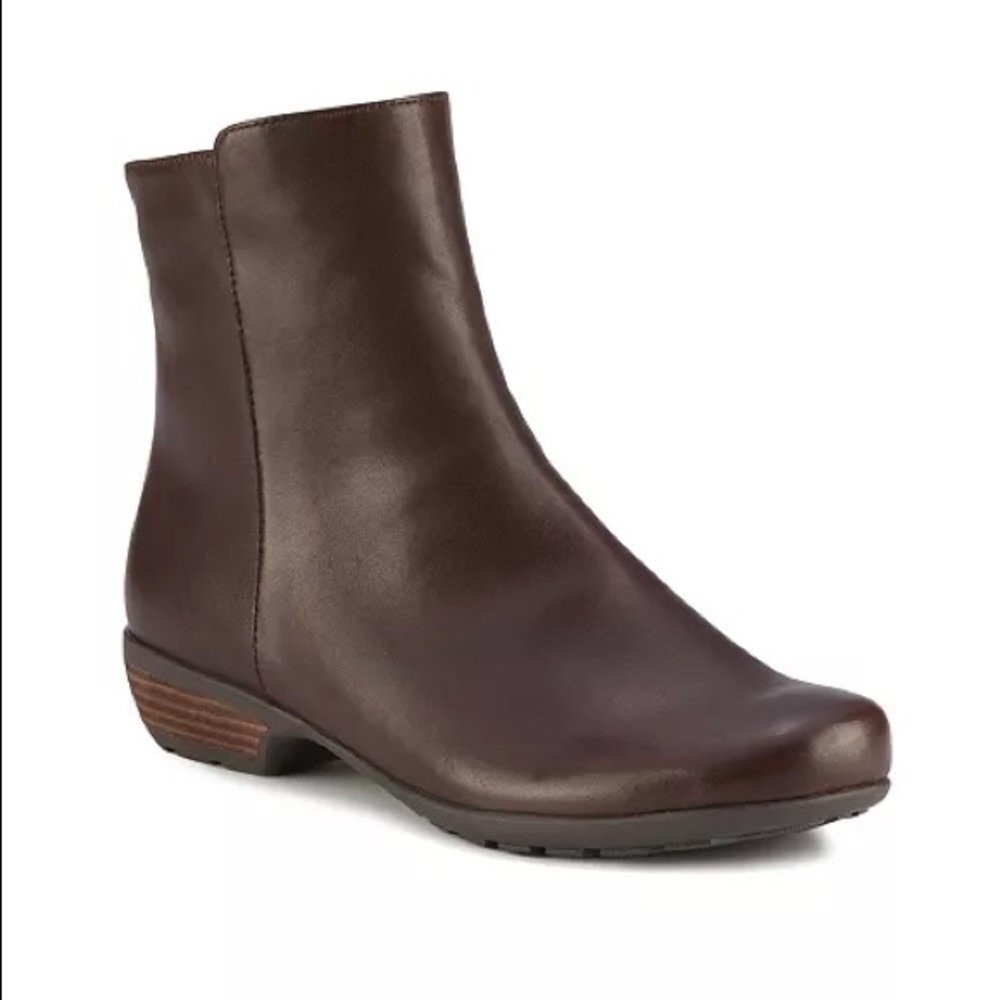 Walking Cradles Elsie Booties